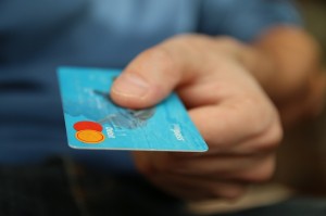 Do Temporary Credit Cards Make Sense for Online Use?
